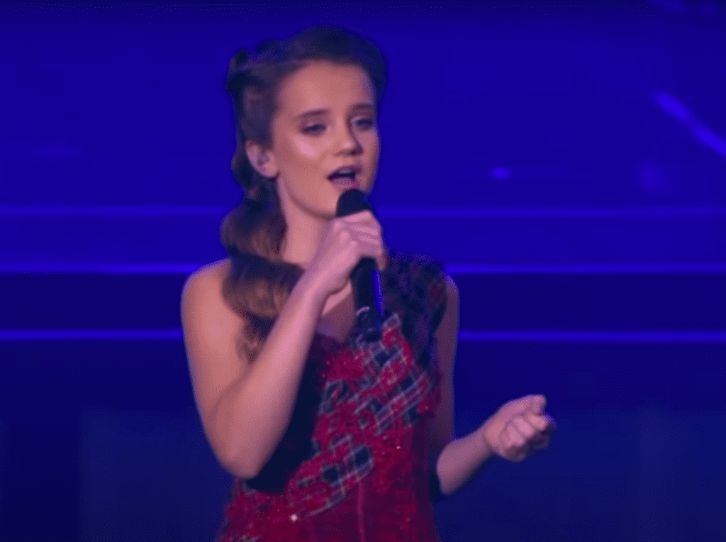 Young Girl Sings Outstanding Version Of “Amazing Grace” - Girl Sings Amazing Grace On America's Got Talent 2022