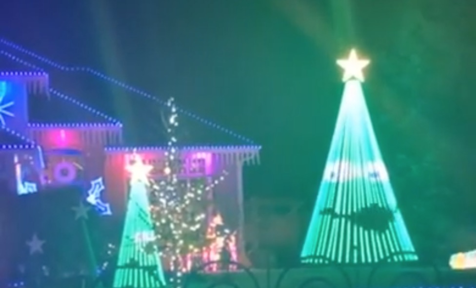 Christmas light display gives neighbors something to laugh about when