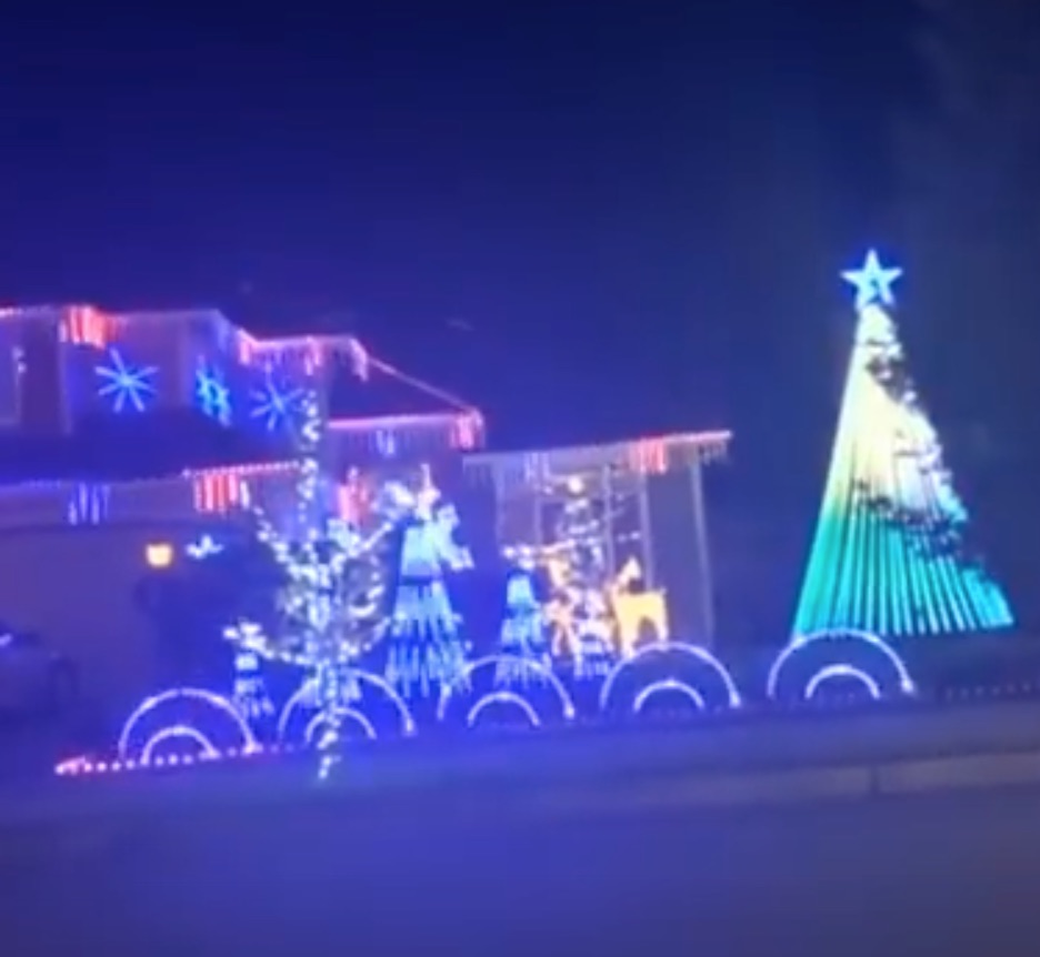Christmas light display gives neighbors something to laugh about when