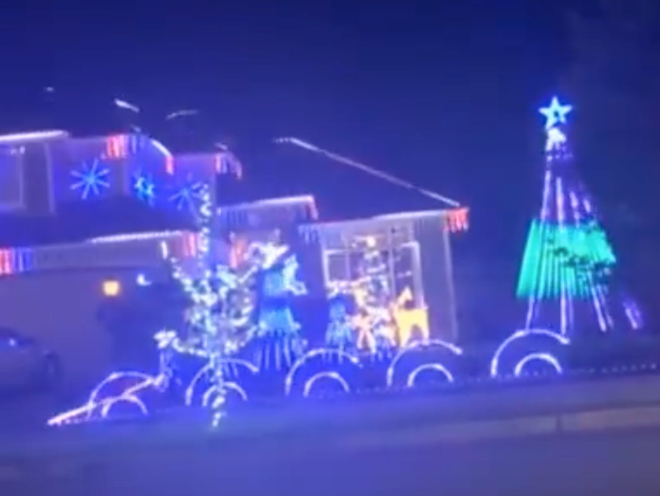 Christmas light display gives neighbors something to laugh about when