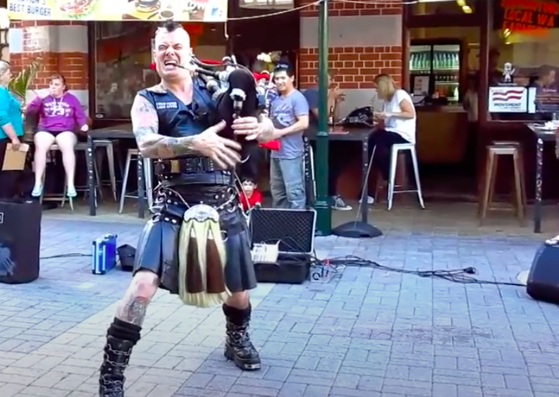Artist performs “Thunderstruck” on flamethrowing Bagpipes