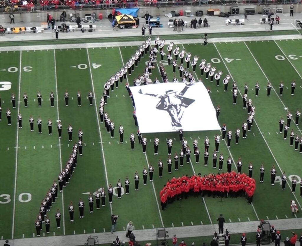 Ohio State Marching Band forms optical illusion of “Michael Jackson